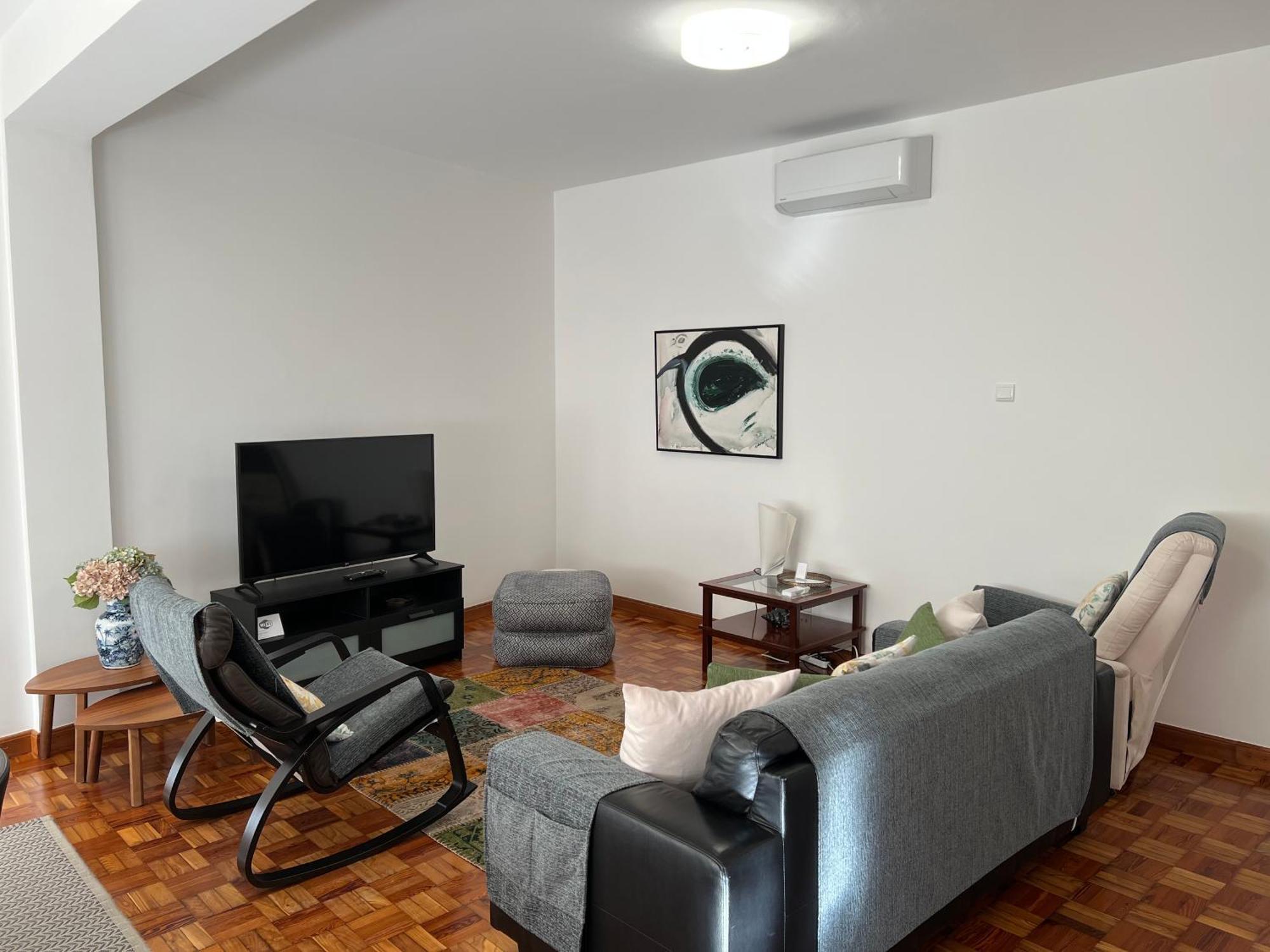 Downtown Flats 2 Apartment